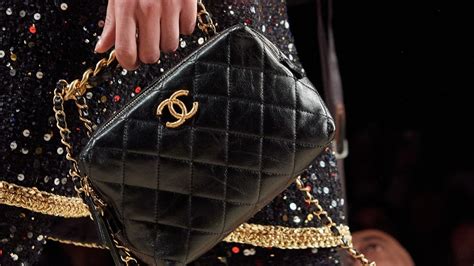 bolso chanel mas caro|historia de los bolsos chanel.